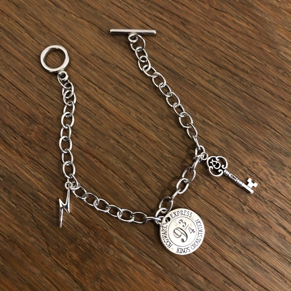 NWOT Harry Potter charm bracelet